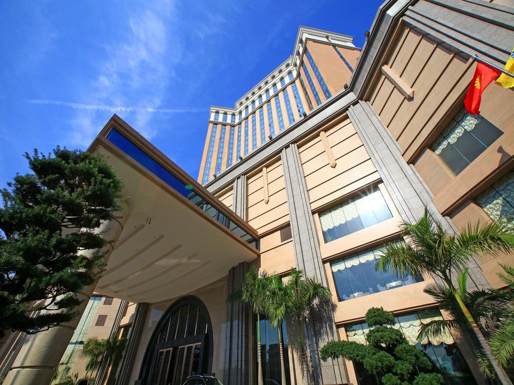 Dongguan Huilihua Hotel Exterior photo